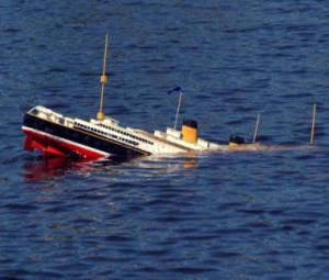 sinking_QE2